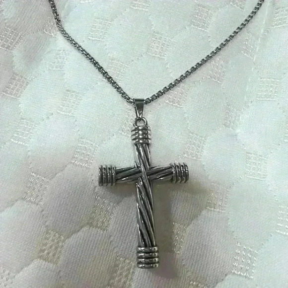 Trendy Pendant Necklace  Collection - Picture 1 of 4